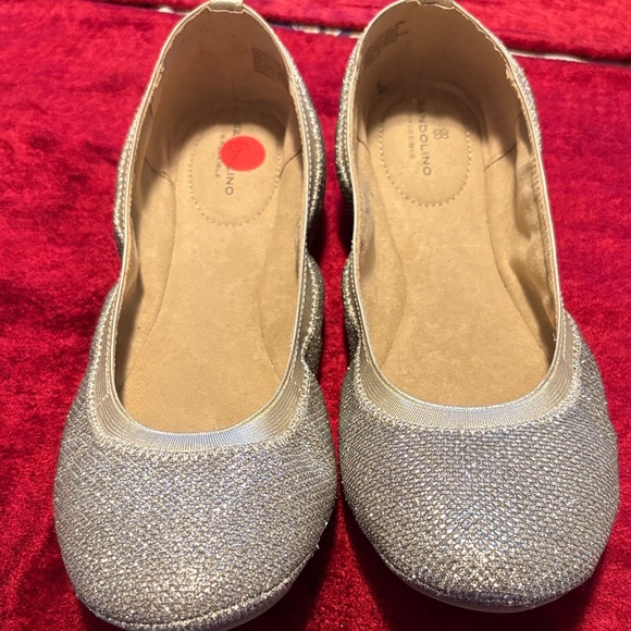 Silver Glitter Ballet Flats Bandolino stretchy new size 9 fits 8-9 runs small - Picture 1 of 1